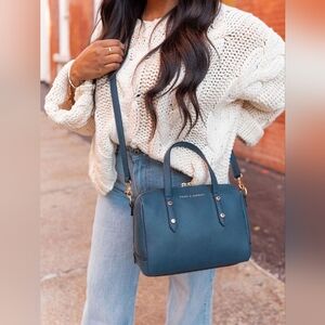 Poppy & Peonies Out And About Bag Navy